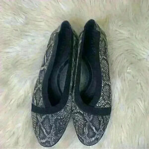 Nurture Kizzie Black Snake Print Leather Platform Comfort Shoes NEW Size 8.5